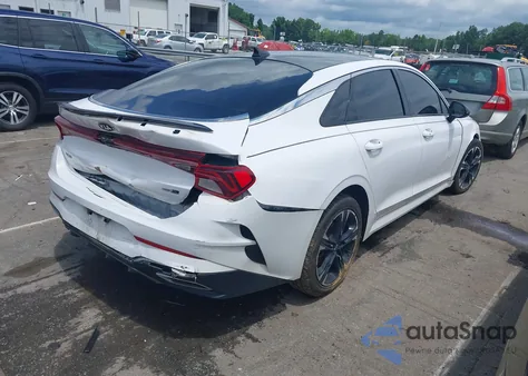 2021 Kia K5 Gt-Line z USA, uszkodzony, nr VIN 5XXG64J21MG012375